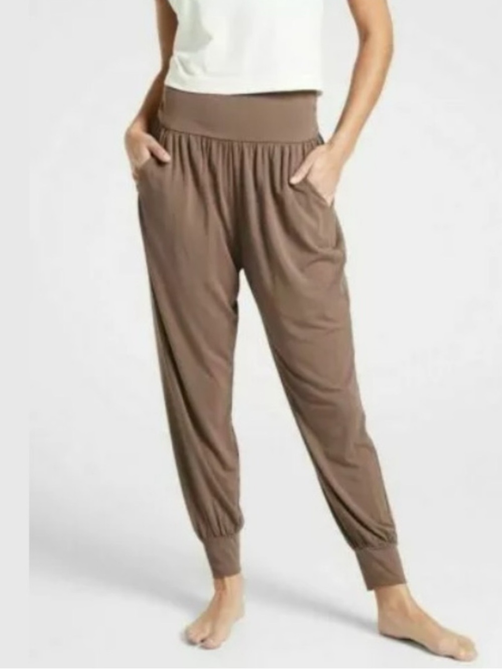 Athleta Studio Jogger Mineral Brown Size Medium Petite NWT New
